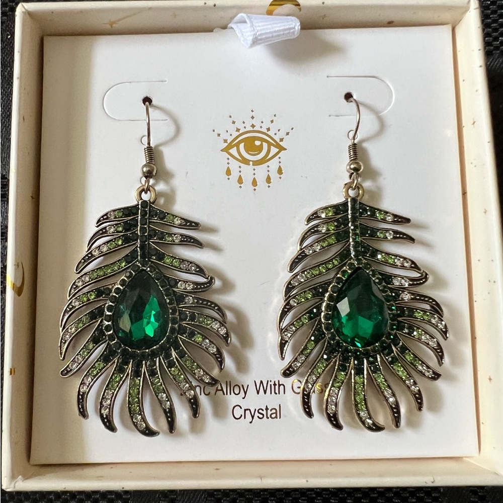 Green Teardrop Peacock Feather Earrings - Women's Jewelry Eye candy luxe col